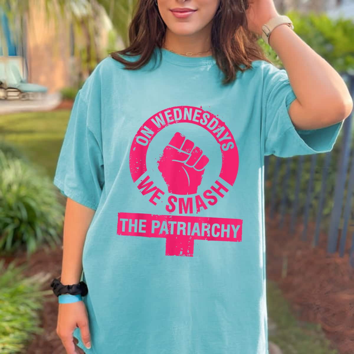 Strong Women On Wednesdays We Smash The Patriarchy Equal Rights T-Shirt Strong Women On Wednesdays We Smash The Patriarchy Equal Rights T-Shirt