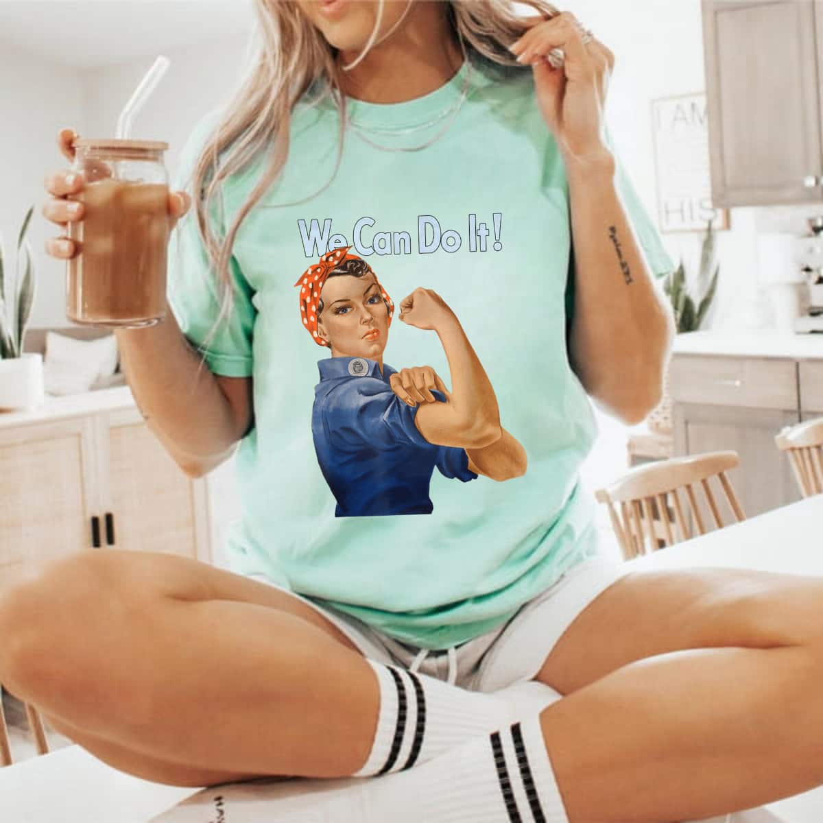 Strong Women We Can Do It Rosie The Riveter Feminist Retro T-Shirt Strong Women We Can Do It Rosie The Riveter Feminist Retro T-Shirt