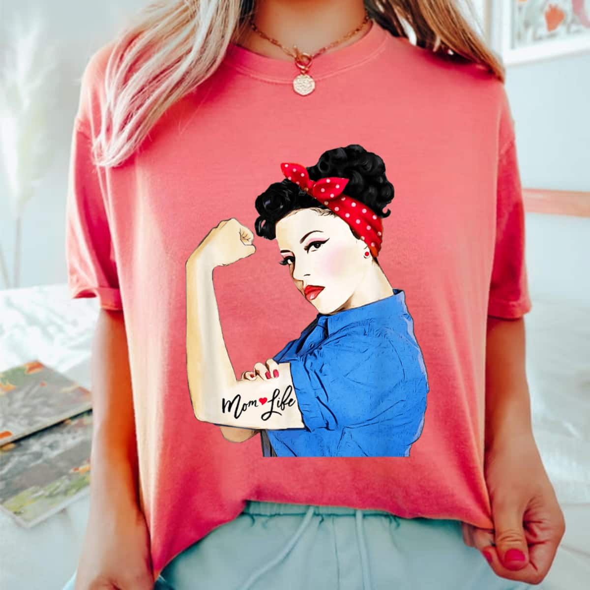 Mom Life Tattoo Heart Girl Power Pinup Retro Mommy T-Shirt Mom Life Tattoo Heart Girl Power Pinup Retro Mommy T-Shirt
