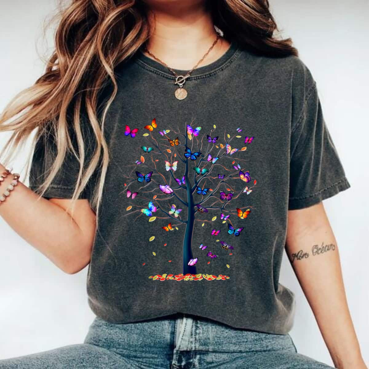Colorful Art Butterflies T-Shirt Colorful Art Butterflies T-Shirt